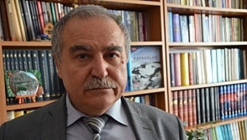 Özden, Cumhurbaşkanlığına Aday Adaylığını Açıkladı!...