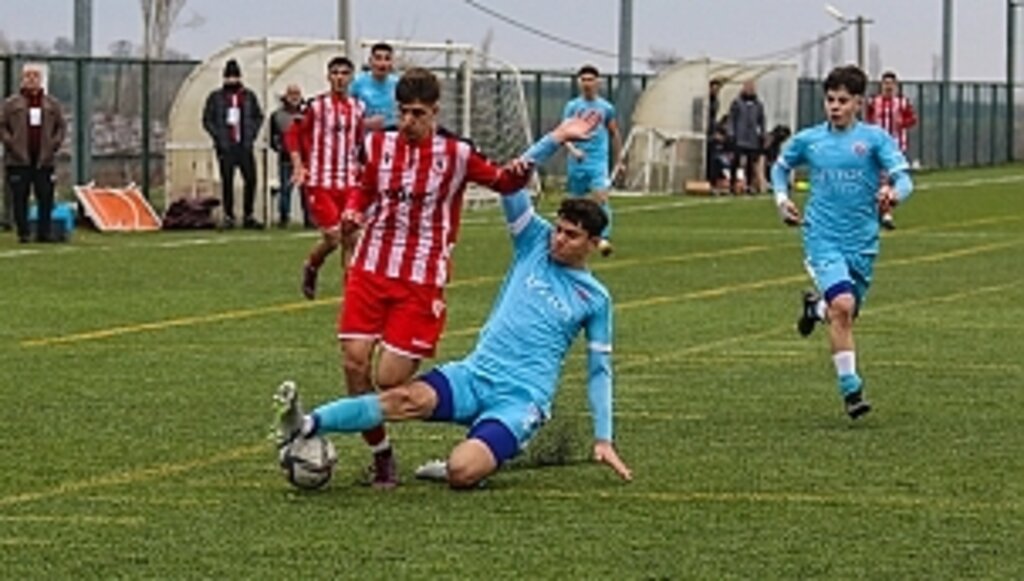 Bey Çimento Bandırmaspor U17: 0 - Yılport Samsunspor U17: 4