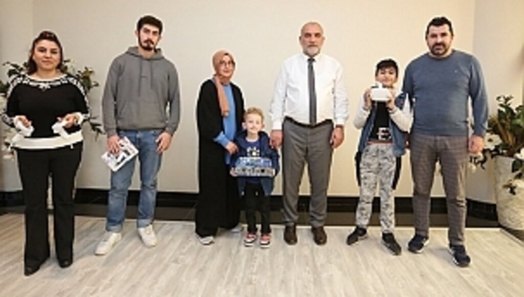 Çağa Yön Veren Bir Nesil Yetiştireceğiz