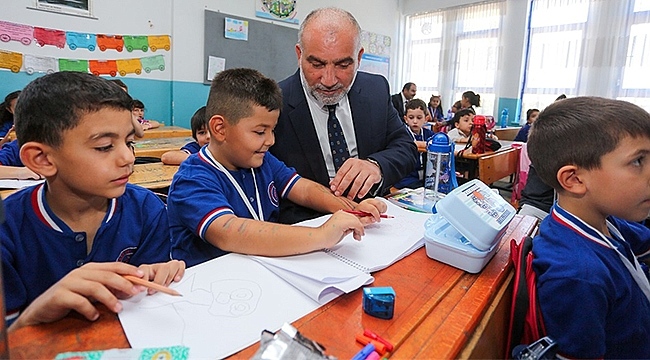 Canik Belediyesi'nden Öğrencilere Karne Hediyesi