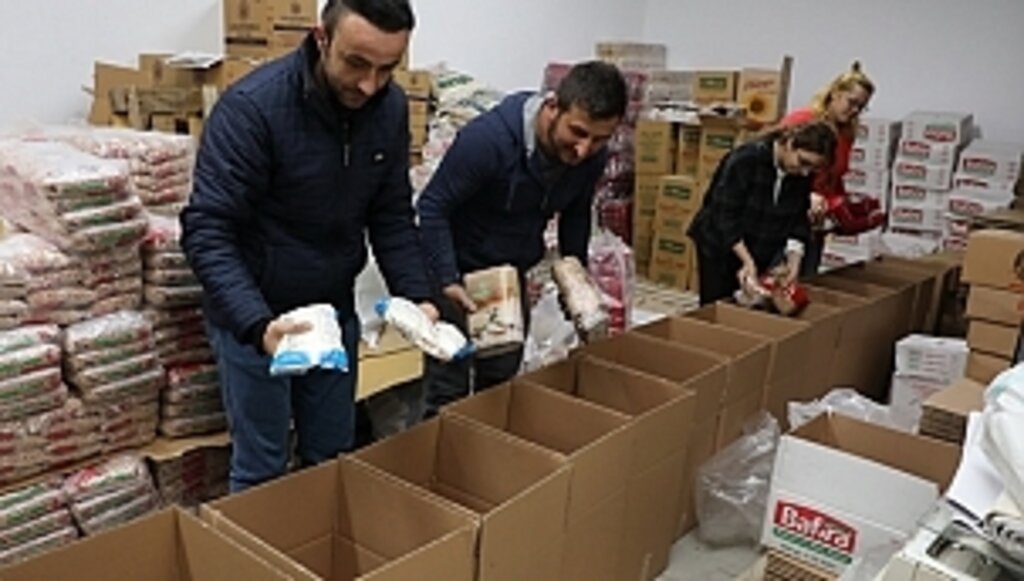 İhtiyacı Olan Ailelerimize Yardımcı Olmaya Devam Edeceğiz