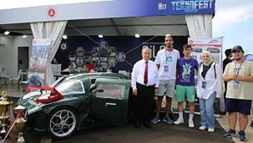 İlkadım Belediyesi'nde Teknofest'e 1milyon TL'lik Malzeme Desteği