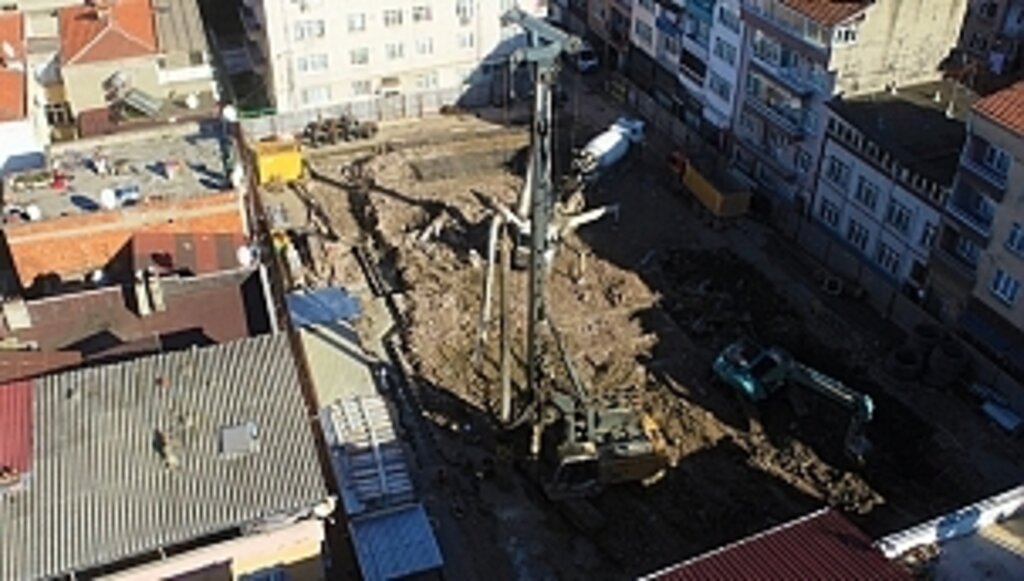 Otopark İçin İlk Kazma Vuruldu