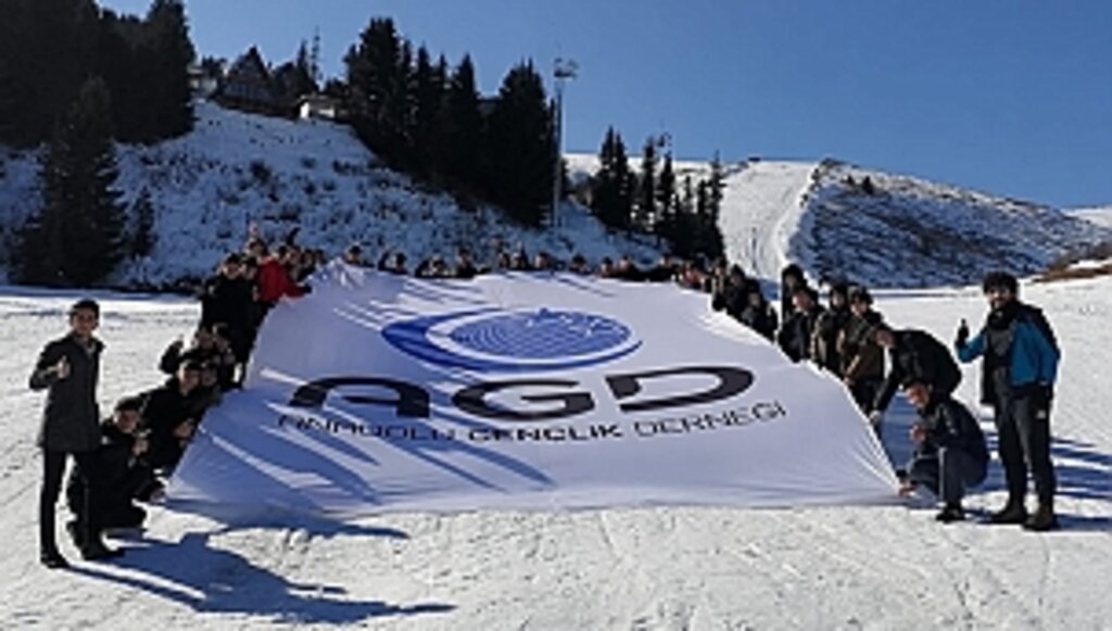 Samsun AGD'den Lise Gençliğine Yayla Kampı