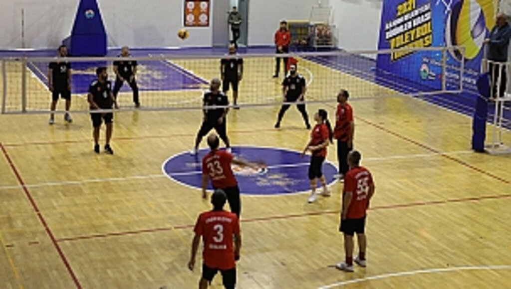 8 Takım Şampiyonluk İçin Kıyasıya Mücadele Edecek