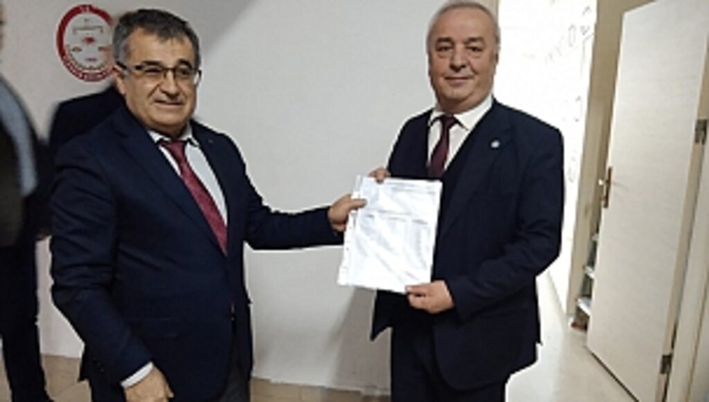 Aksoy Mazbatasını Aldı