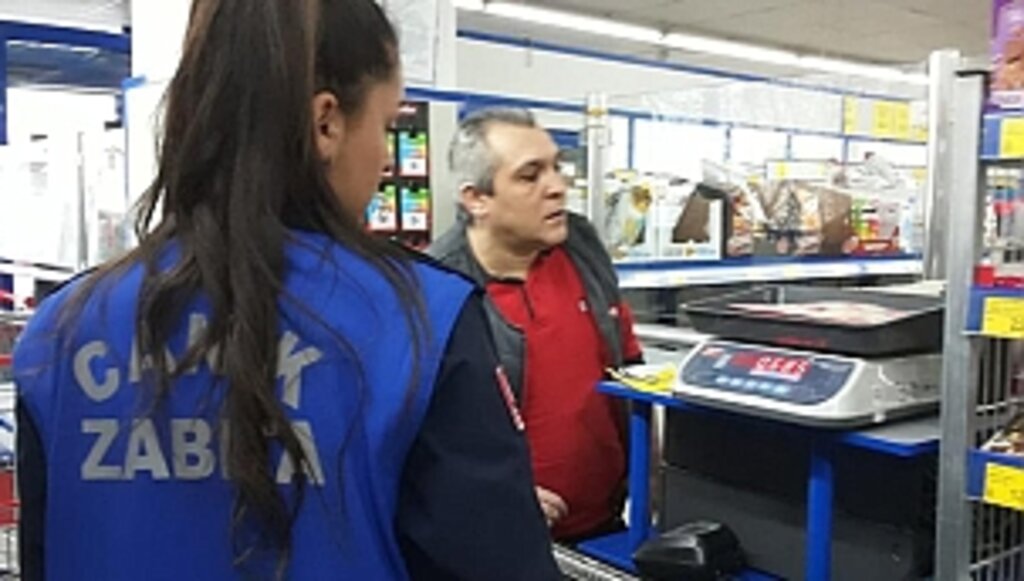 Canik Zabıtasından Zincir Marketlere Denetim