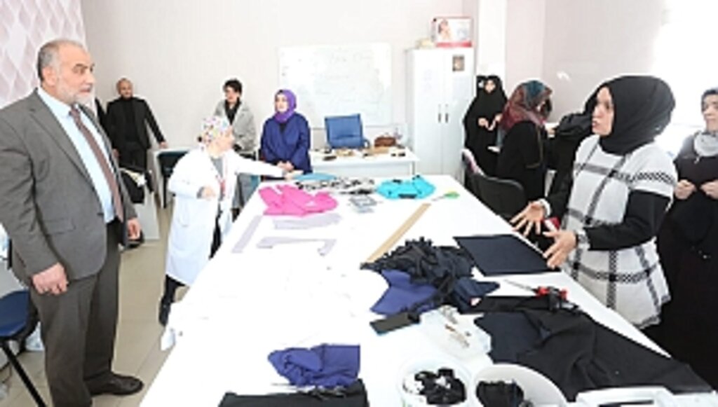 Canikli Kadınlar Depremzedeler İçin Üretiyor 