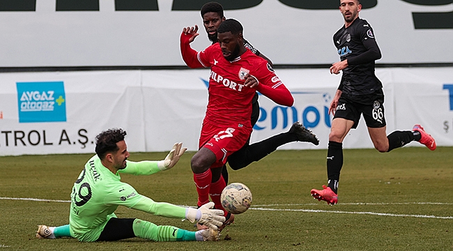 Samsunspor Manisa'da Farkı Kaçırdı 1-1