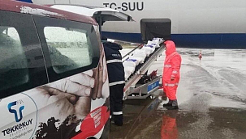 Tekkeköy'den Deprem Bölgelerine Yardım Eli