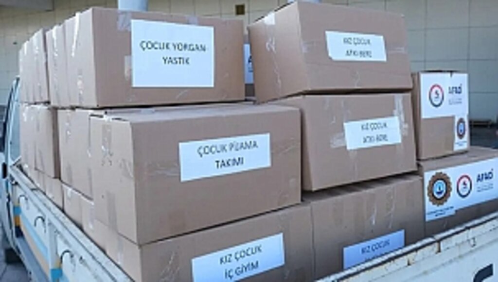 Tekkeköy'den Depremzede Çocuklara Oyuncak