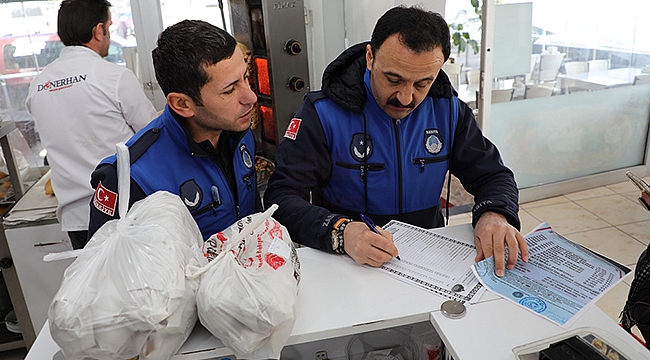 Zabıta Ekipleri Gıda Üretimi Yapan 29 İşyerini Denetledi