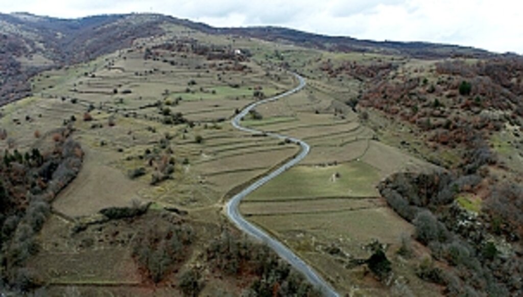 Bengü Mahallesinin 40 Yıllık Yol Sorununu Çözüldü!...
