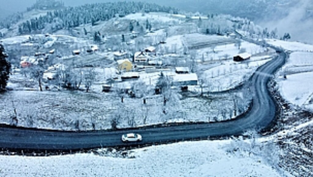 Bu mahallenin Yol Çilesi de Bitti