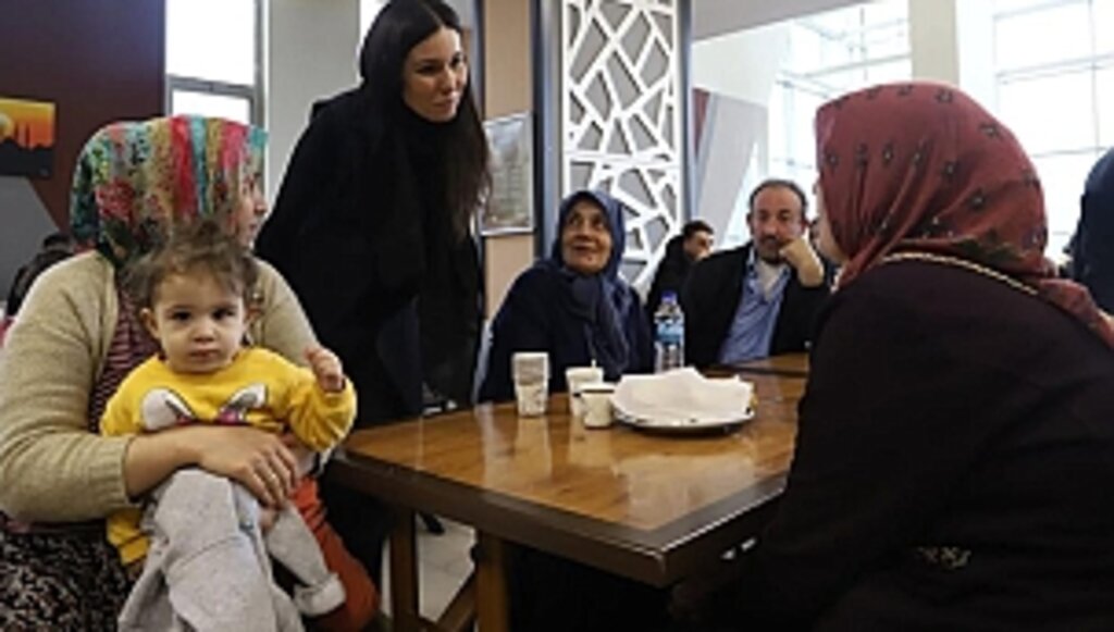 Bu Süreci de El Ele, Omuz Omuza Aşacağız