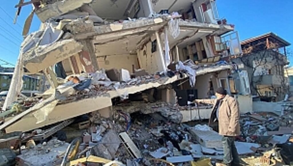 Canik Belediyesi Öğrencileri Deprem Bölgesine Götürüyor