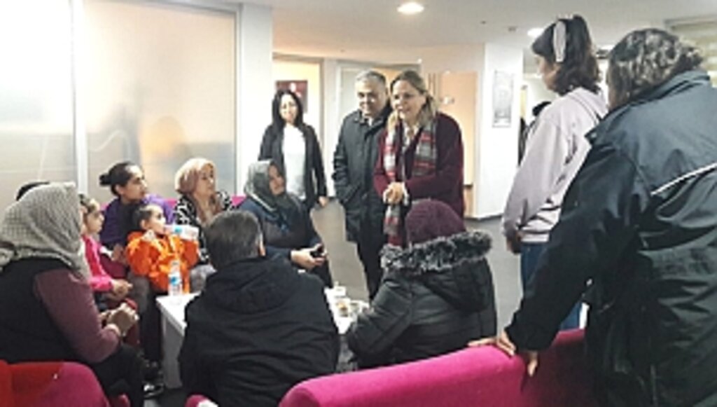 CHP'den, Depremzedelere Dayanışma Ziyareti