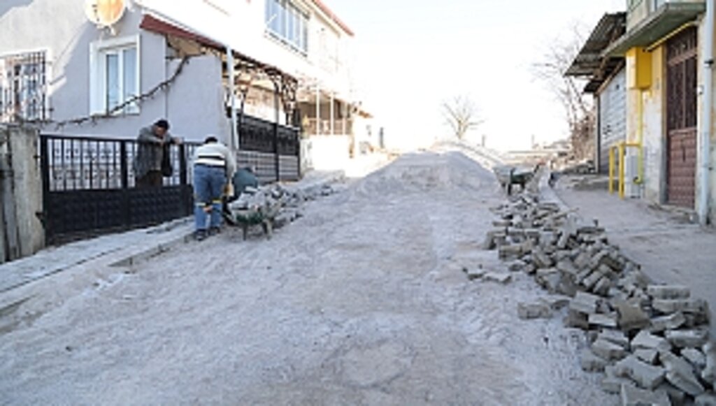 Kavak'ta Yollar Yenileniyor