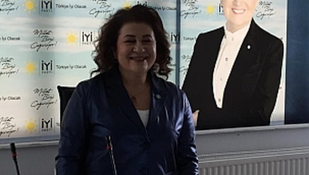 Op. Dr. Aysın Akçay İYİ Parti'den Aday Adaylığını Açıkladı