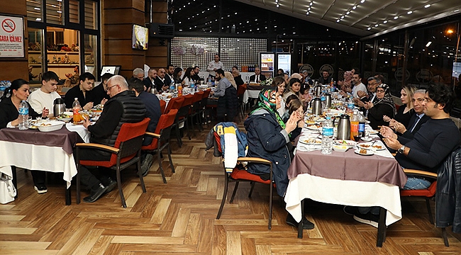 Başkan Demirtaş Meclis Üyeleriyle İftar Yemeğinde Bir Araya Geldi