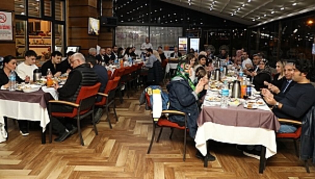 Başkan Demirtaş Meclis Üyeleriyle İftar Yemeğinde Bir Araya Geldi