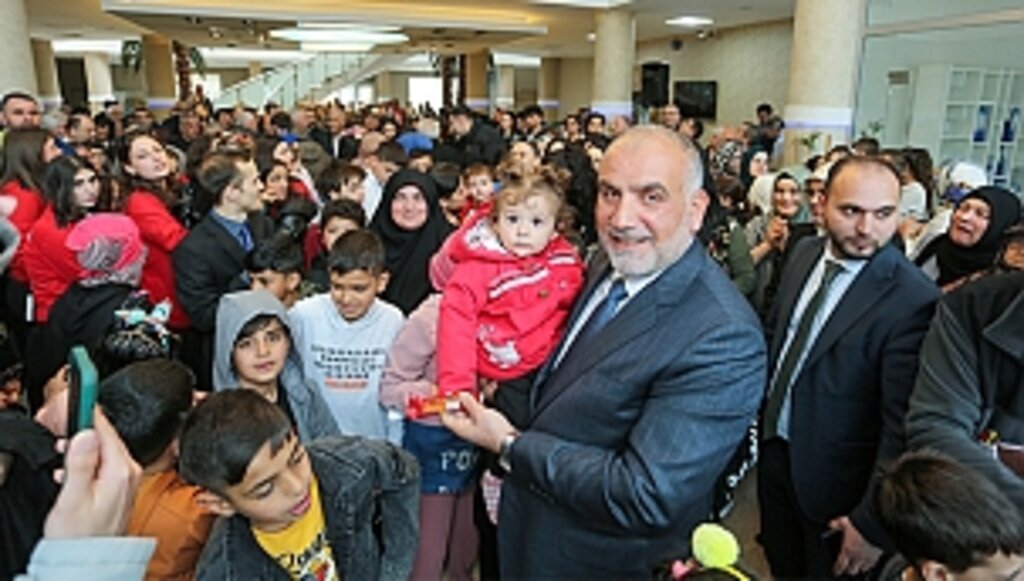 Başkan Sandıkçı Vatandaşlarla Bayramlaştı