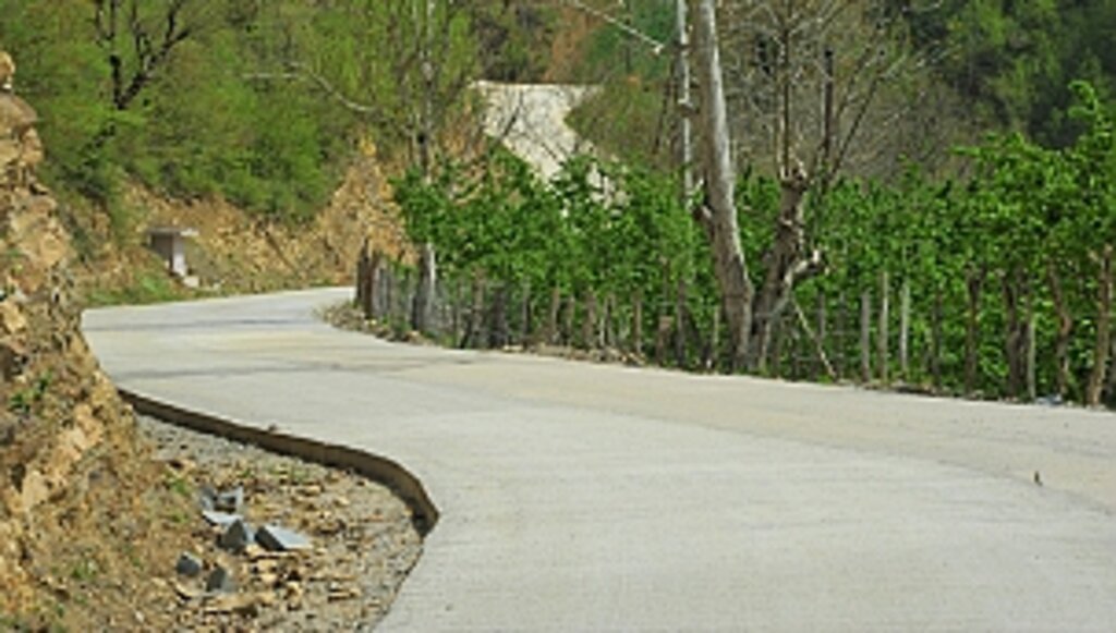 Büyükşehir Mahallelerin Yol Sorunu Tek Tek Çözülüyor