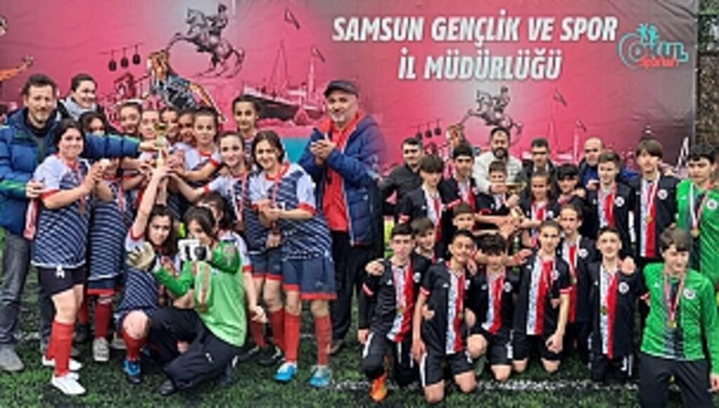 Futbol Yıldız Kızlar ve Erkekler İl Birinciliği Sona Erdi