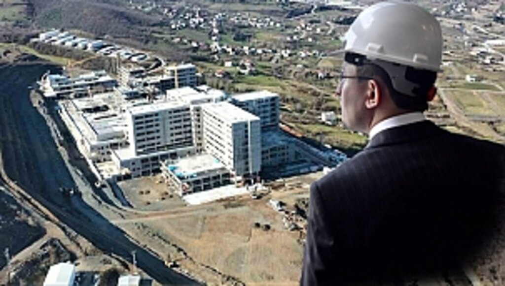 Hastane Yoluna Bakan Neşteri!...