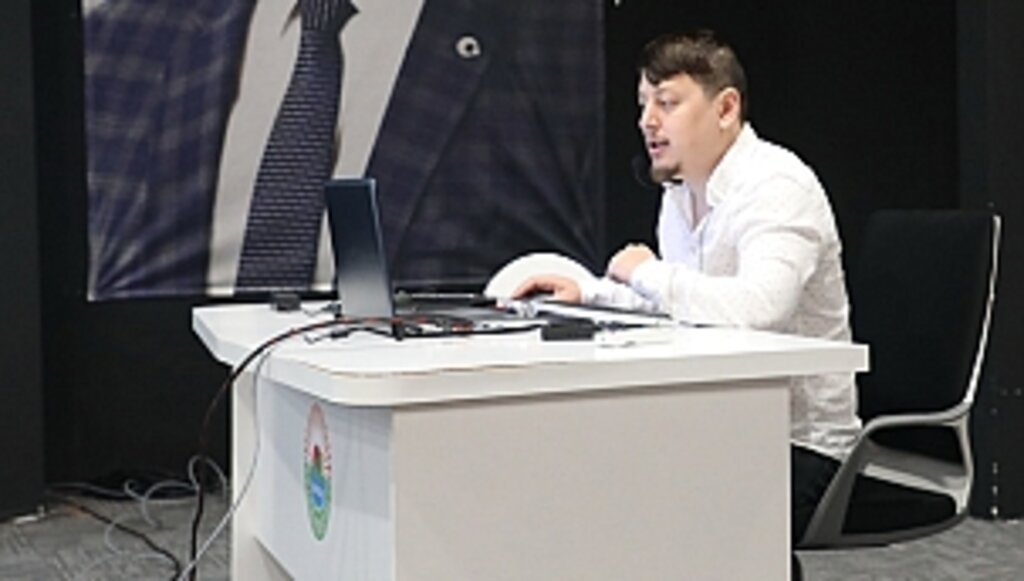 Her Türlü Eğitim Seminerine Önem Veriyoruz