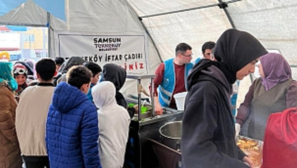 Tekkeköy Belediyesi'nden Kahramanmaraş'ta İftar Dayanışması