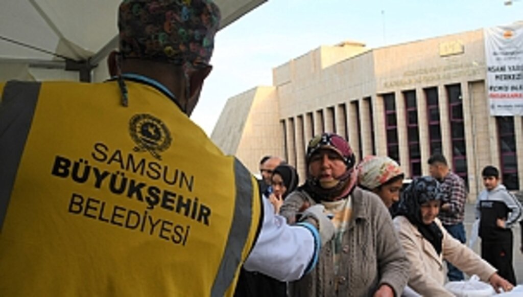 1 Milyon Kişiye Sıcak Yemek Dağıtıldı