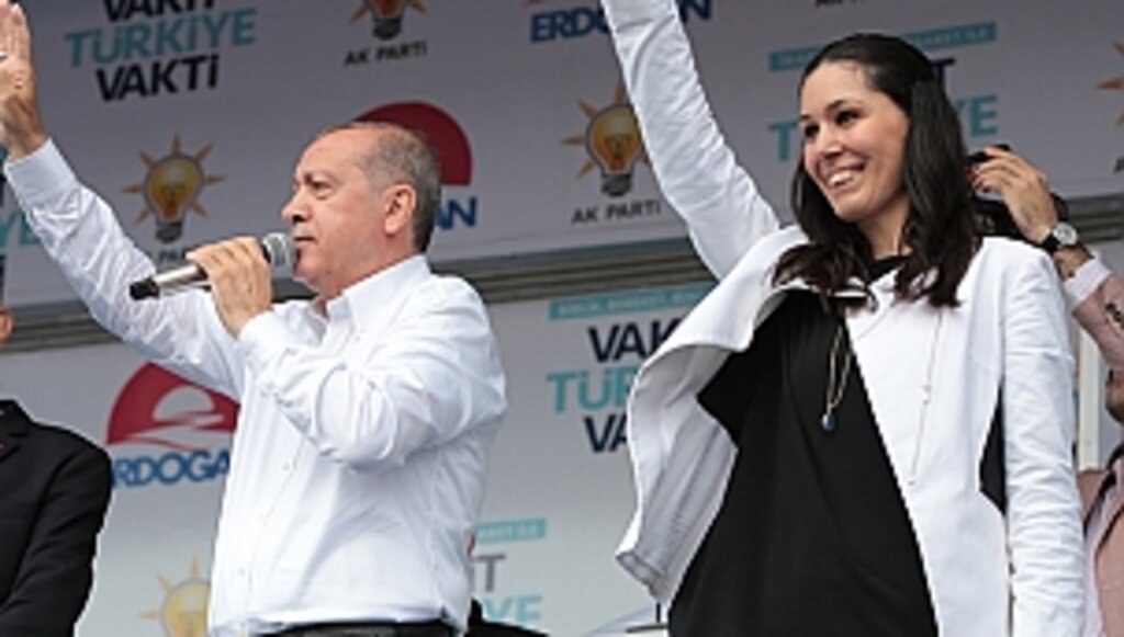 Cumhuriyet Meydanı'nda Buluşalım 