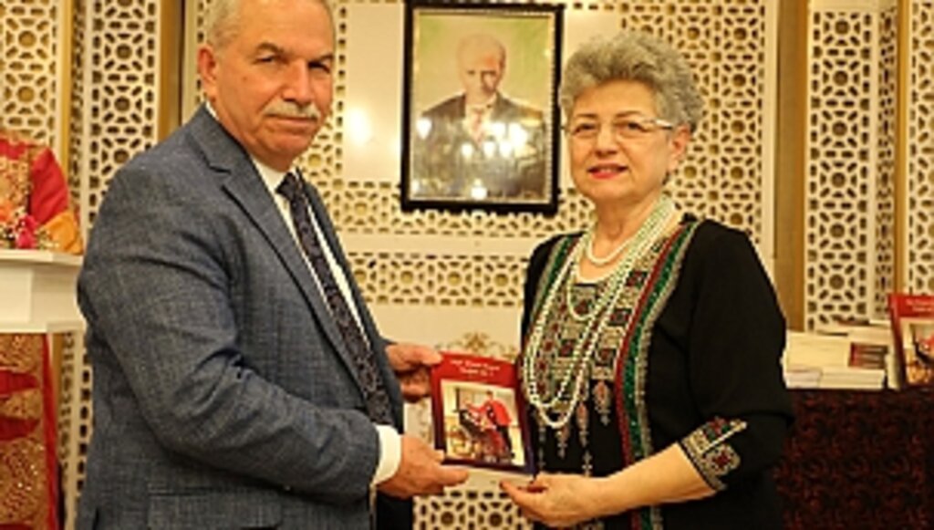 Engelli Oğlunun Hayatını Kaleme Aldı