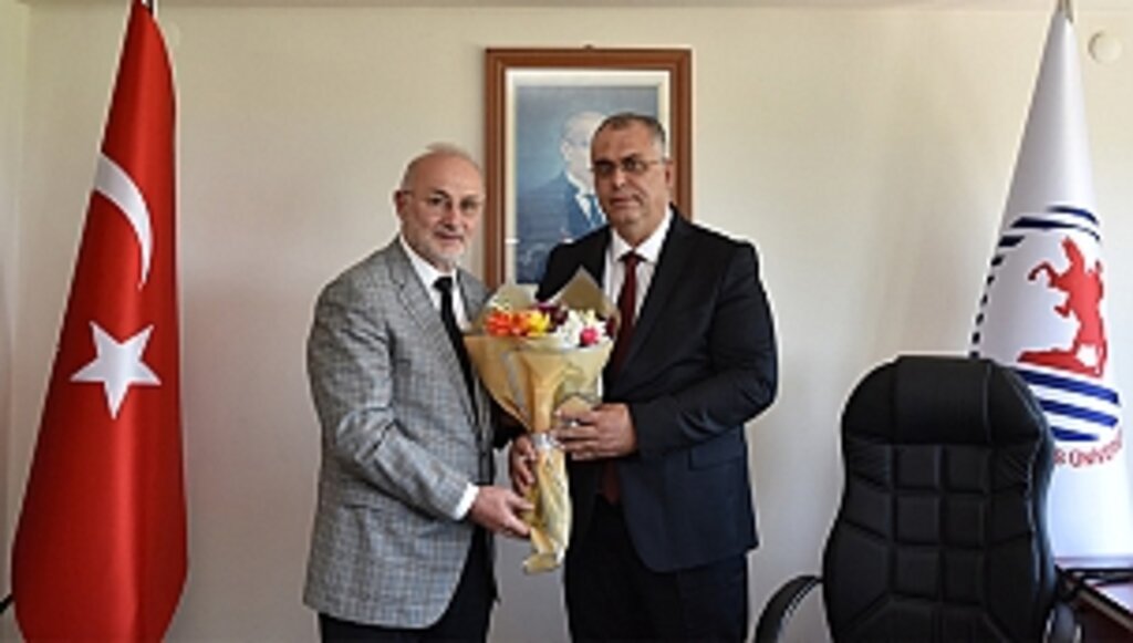 Fen Fakültesinde Dekanlık Görevi Prof. Dr. Erkan Yalçın'da