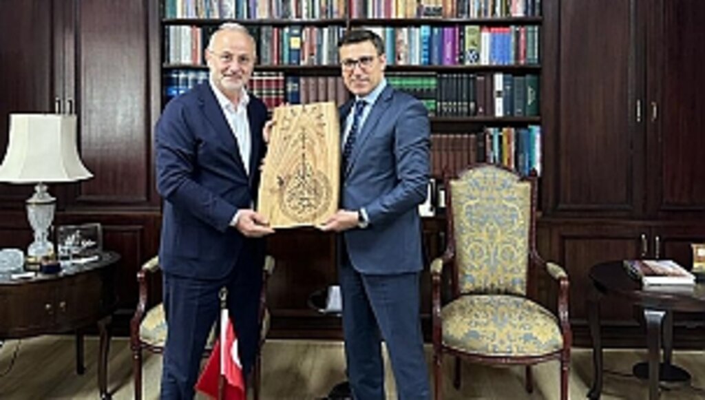 Rektör Ünal, Türkiye'nin Jakarta Büyükelçisi Küçükcan'ı Ziyaret Etti