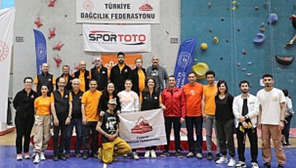 Samsun'da Spor Tırmanış Lider Türkiye Şampiyonası Düzenlendi