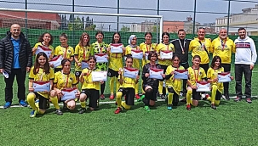 Yıldızlar futbol Grup Müsabakaları Sona Erdi