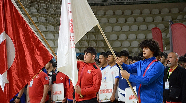 Analig Osman Bayrakdar Sezonu Ragbi Türkiye Birinciliği Başladı