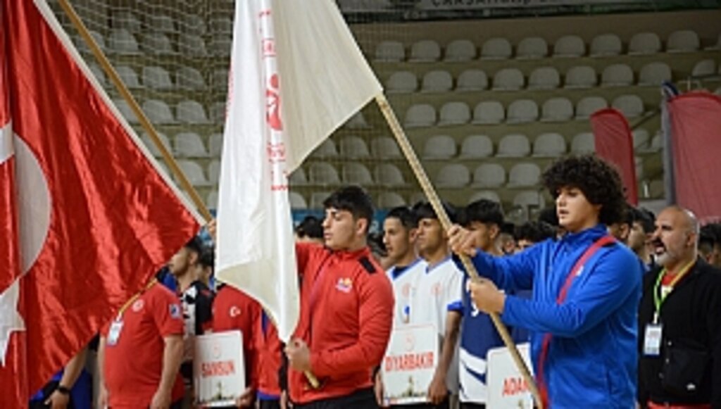 Analig Osman Bayrakdar Sezonu Ragbi Türkiye Birinciliği Başladı