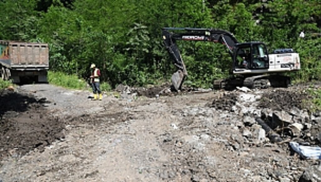Büyükşehir Selin Yaralarını Sarıyor