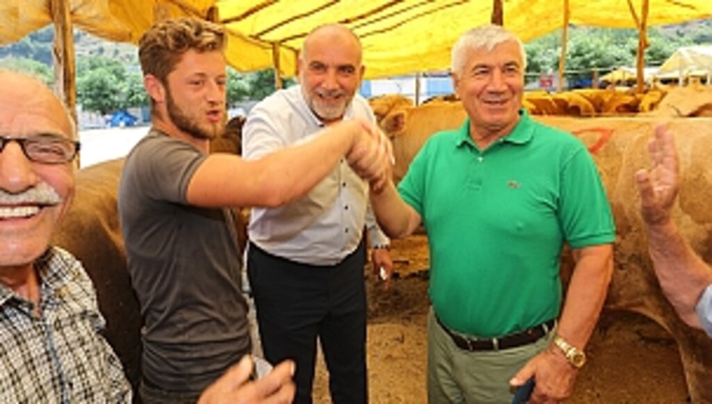 Canik'te Hayvan Pazarı Açıldı