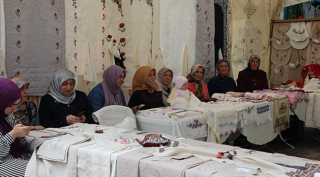 İlkadım'da El Emeği Göz Nuru Ürünler Sergilendi