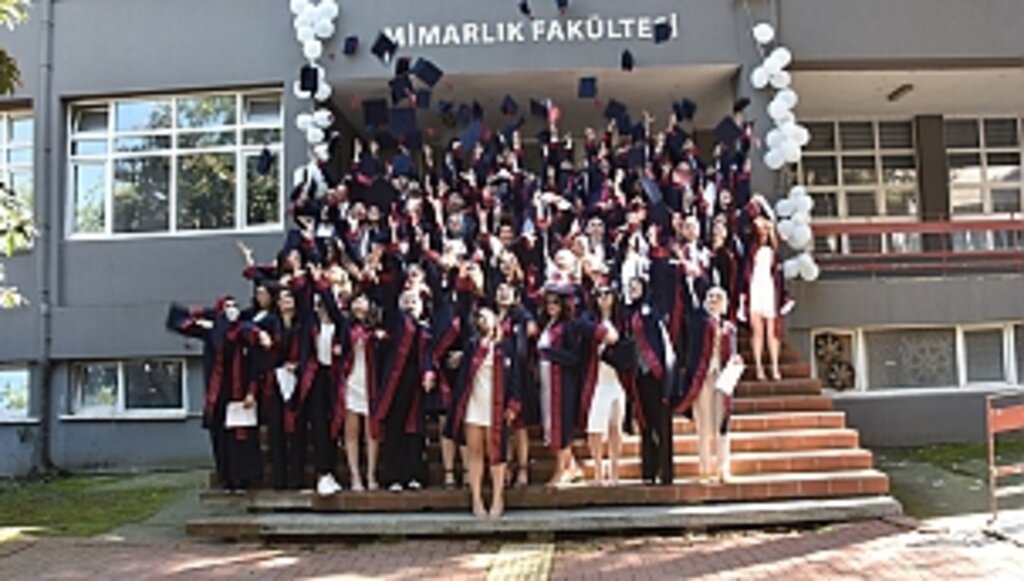 OMÜ'de Genç Mimarların Mezuniyet Heyecanı 