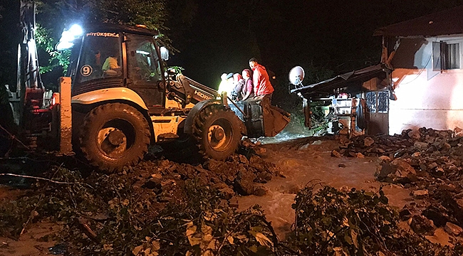 Şiddetli Yağış Samsun'da Etkisini Gösterdi