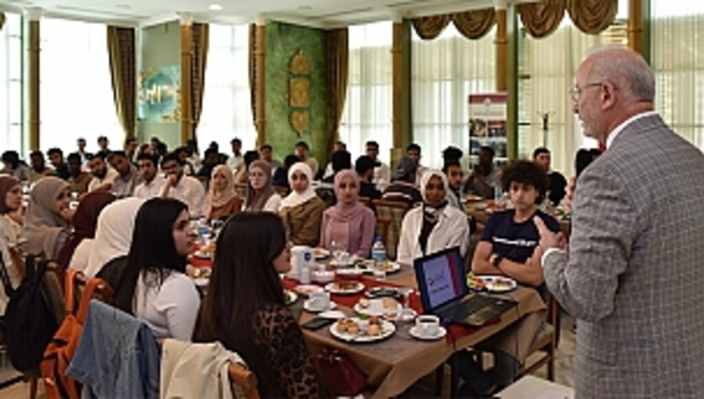 Türkiye Bursları'nı Kazanan Uluslararası Öğrencilerle Buluştu