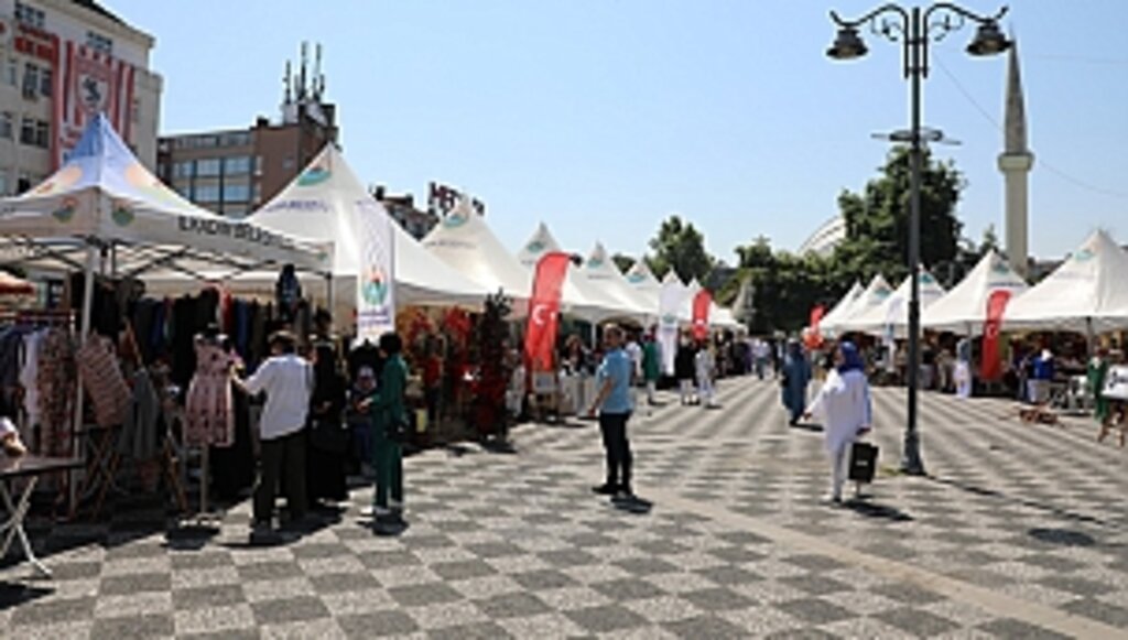 16 Temmuz Kadar Açık Olacak Sergi Sanatseverlerini Bekliyor