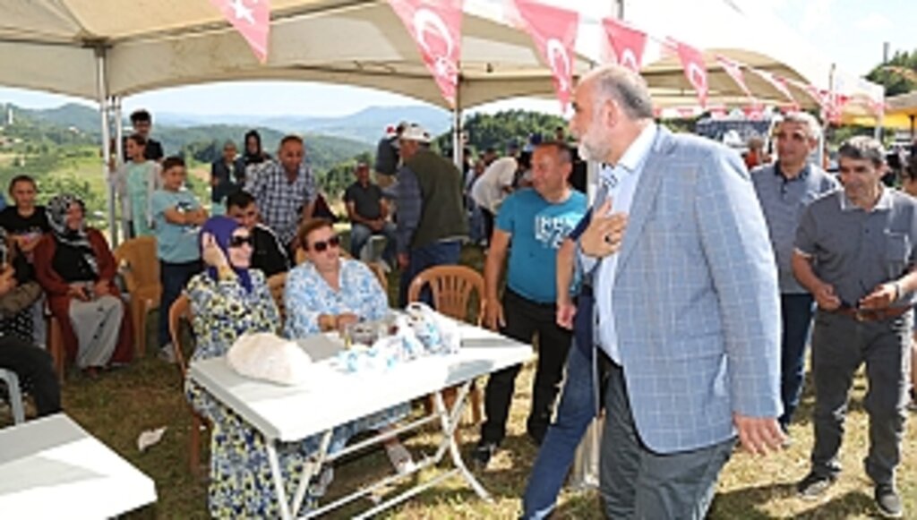 Başkan Sandıkçı'ya Sevgi Seli 