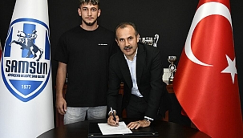 Büyükşehir'de İmzalar Atıldı