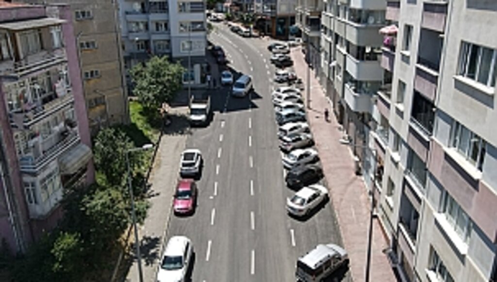 Büyükşehir'den İlkadım'da Yoğun Asfalt Mesaisi